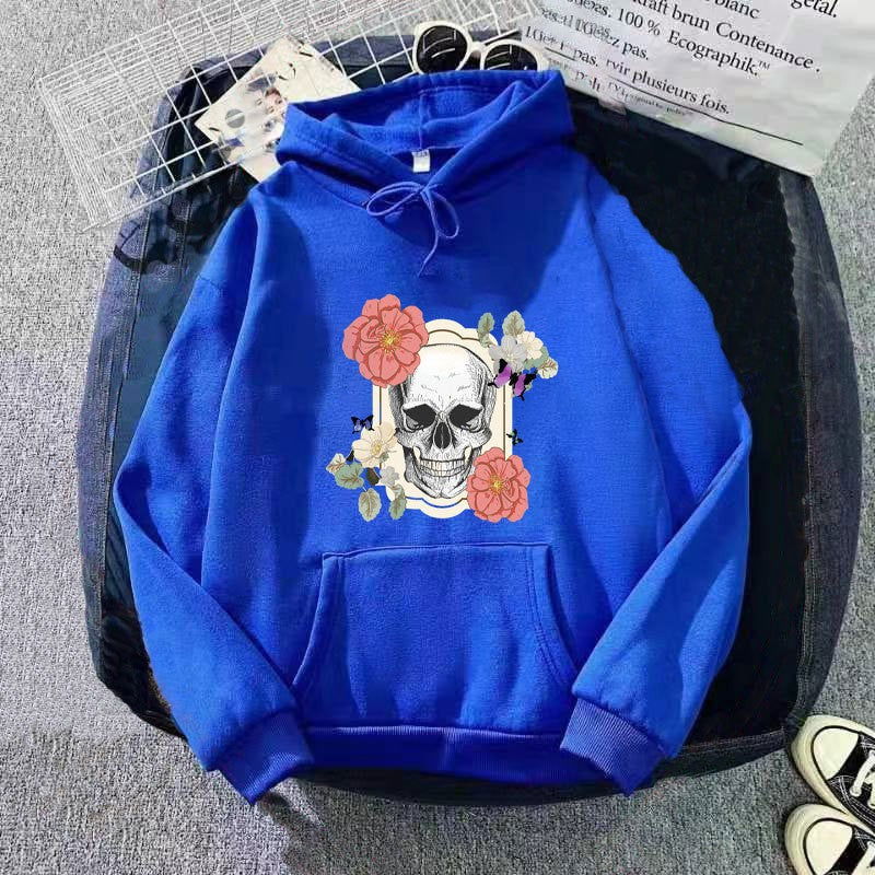 Women's hoodie with detailed skull design and floral print Chic & Stil