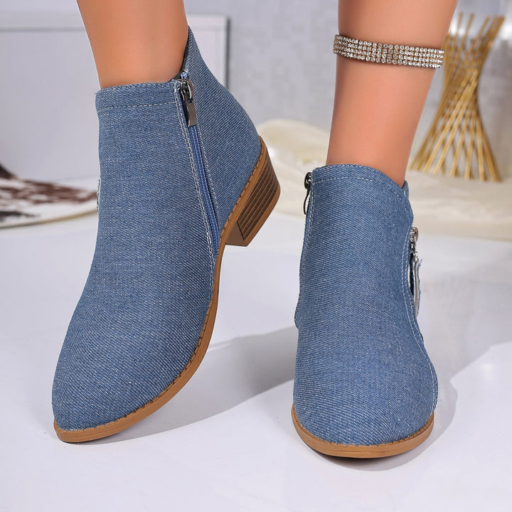 Women's ankle boots with an elegant leopard pattern and a stylish zipper Lune London