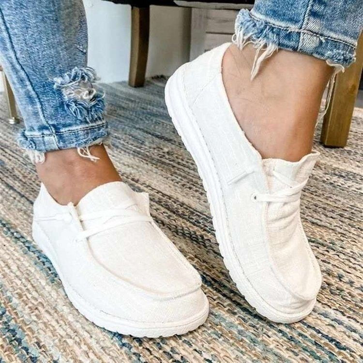 Casual slip-on sneakers for women with elastic details and non-slip sole Lune London