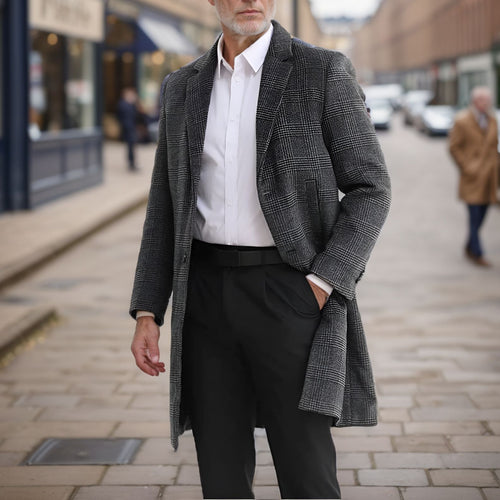 Elegant checkered coat for men made of high-quality material Lune London