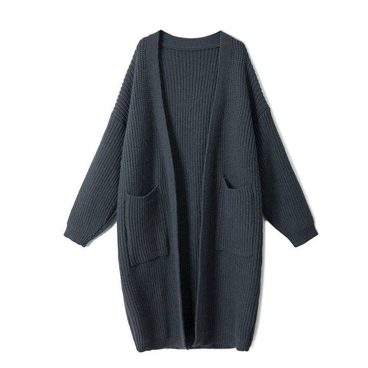 Cardigan en tricot grande taille pour femmes avec coupe décontractée et poches Chic & Stil