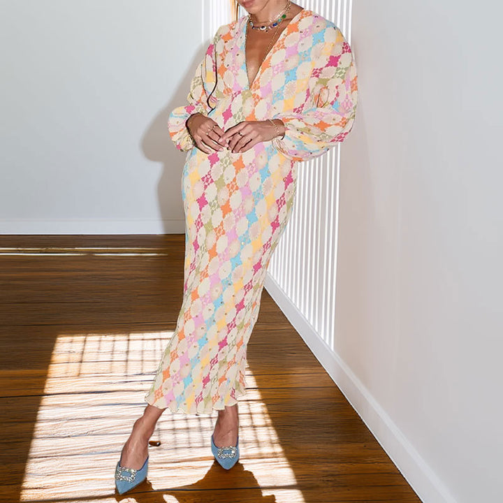 Robe maxi pour femmes avec des motifs géométriques modernes et des manches volumineuses Chic & Stil