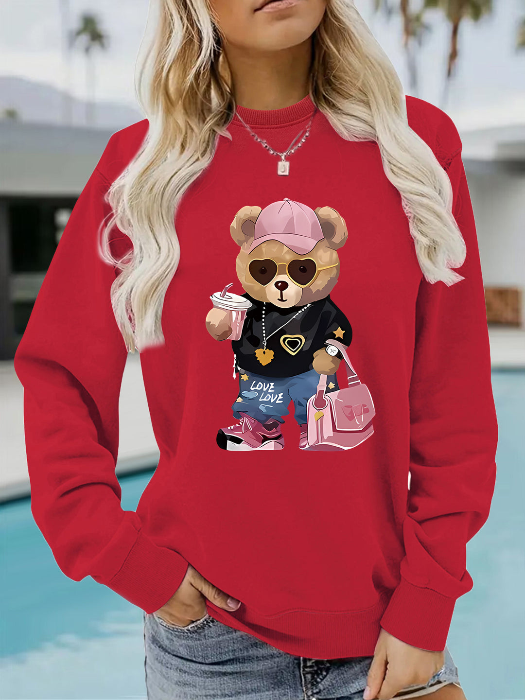Sweatshirt pour femmes avec design unique de ourson de dessin animé et lettrage tendance Chic & Stil