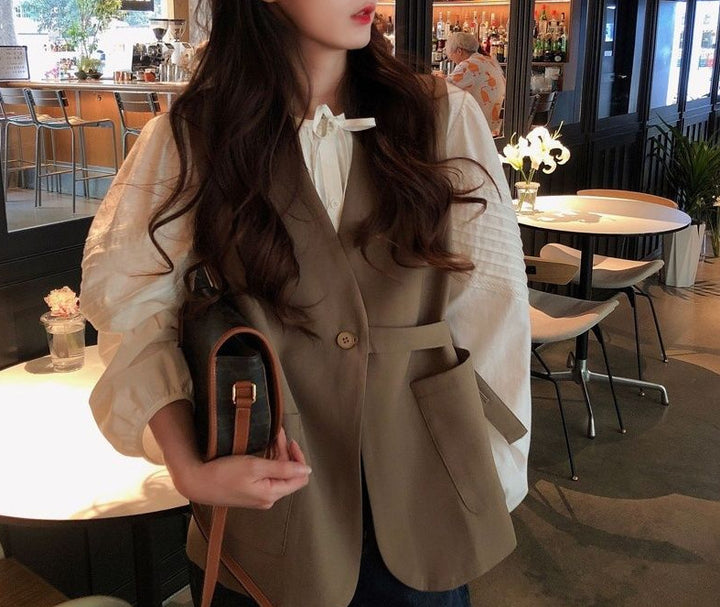 Blouse enveloppante à manches courtes Chic & Stil pour femmes
