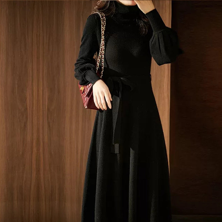 Robe tricotée pour femmes avec col montant et ceinture ajustée Chic & Stil