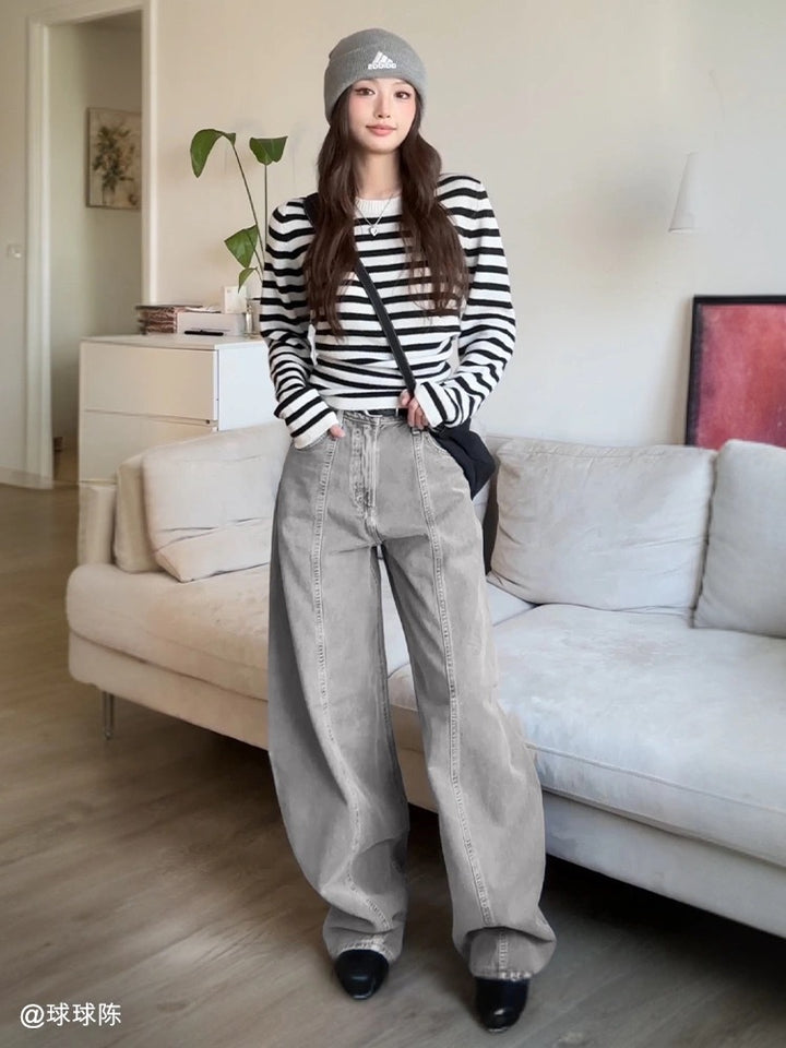 Ladies high-waisted wide denim pants with side pockets and modern details Lune London