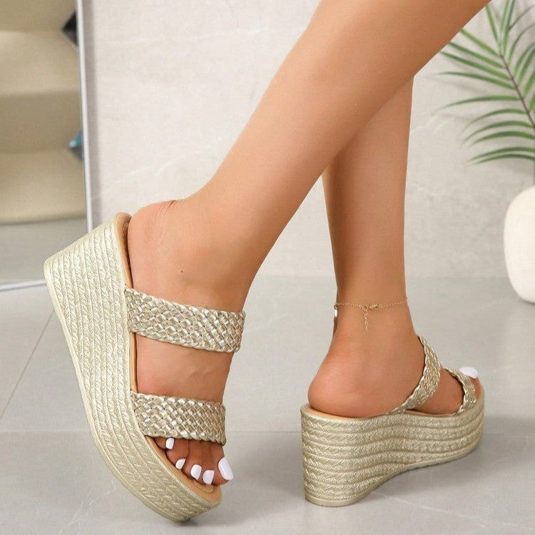 Heeled sandals with straps for women in a braided design and an elegant application of freshwater pearls Lune London