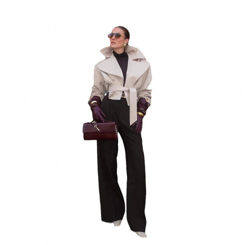 Fashionable women's trench coat with wide collar and belt at the waist Lune London