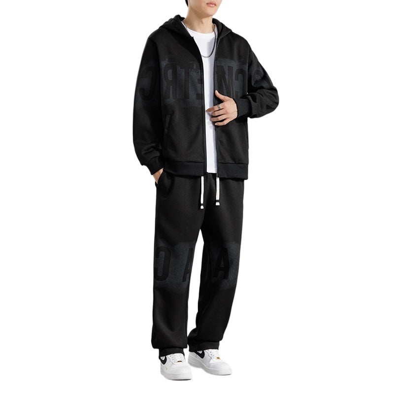Men's sports suit with an innovative design and practical pockets Lune London