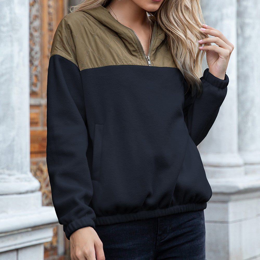 Ladies cozy fleece hoodie with practical pockets Lune London
