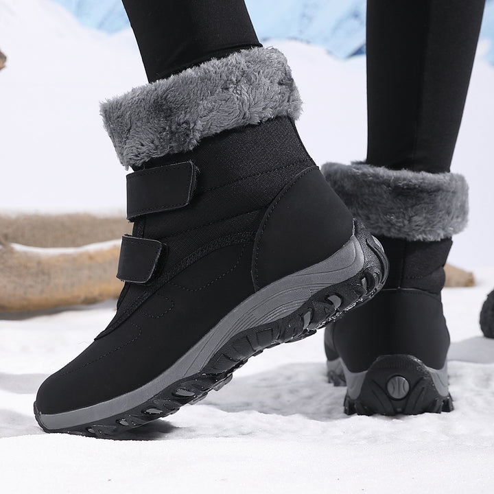 Women's winter boots with non-slip sole and warm inner lining Lune London