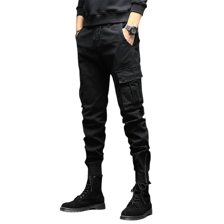 Cargo pants for men with elastic waistband and practical side pockets Lune London