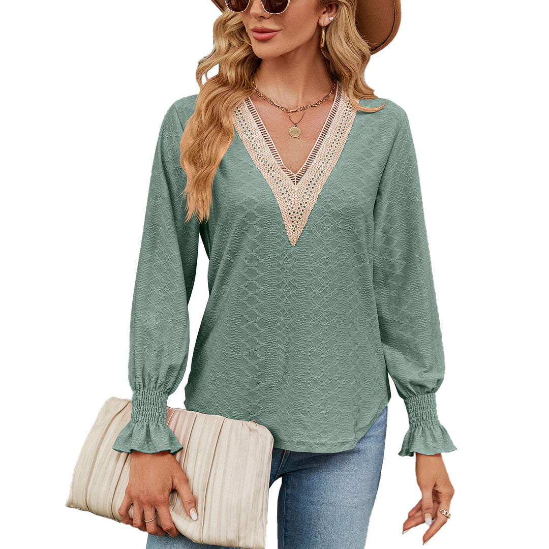 Loose shirt for women with a fine structure design Lune London