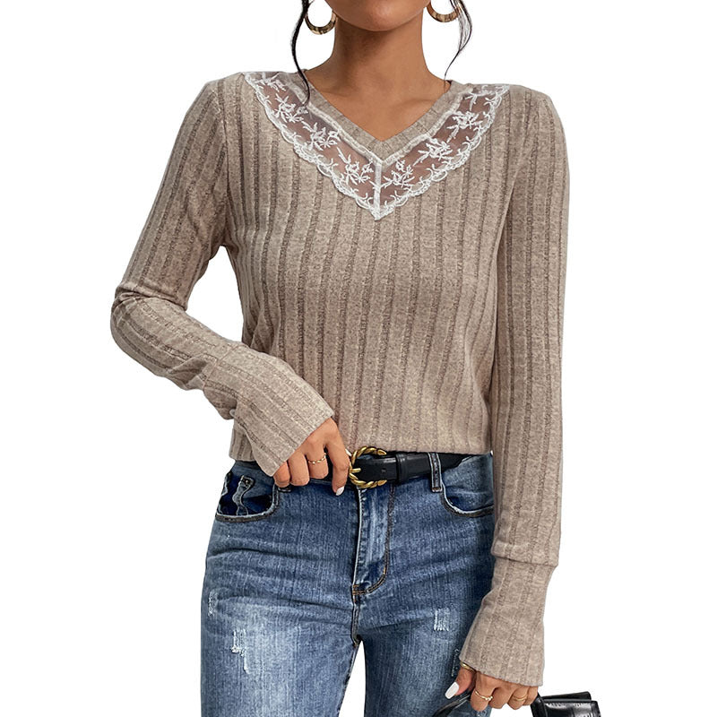 Ladies long sleeve T-shirt with lace neckline and ribbed structure Lune London