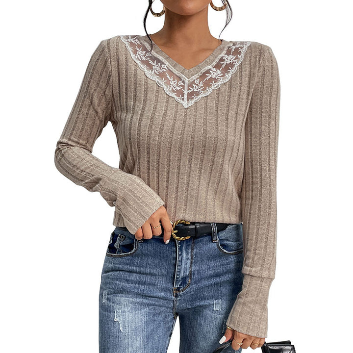 Ladies long sleeve T-shirt with lace neckline and ribbed structure Lune London