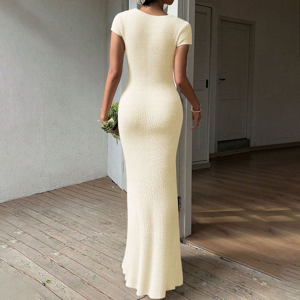 Robe maxi pour femmes avec un design de nœud chic et des détails découpés séduisants Chic & Stil