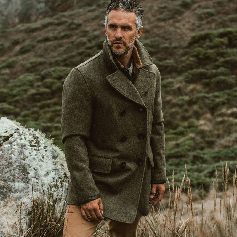 Elegant wool coat for men with double-breasted buttons and soft inner lining Lune London