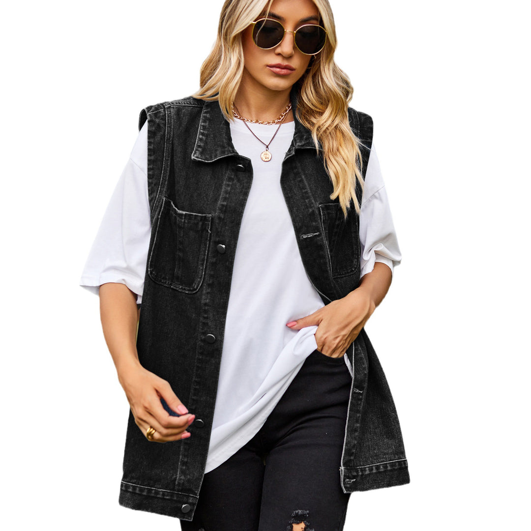 Ladies oversized denim jacket with stylish design and practical pockets Lune London