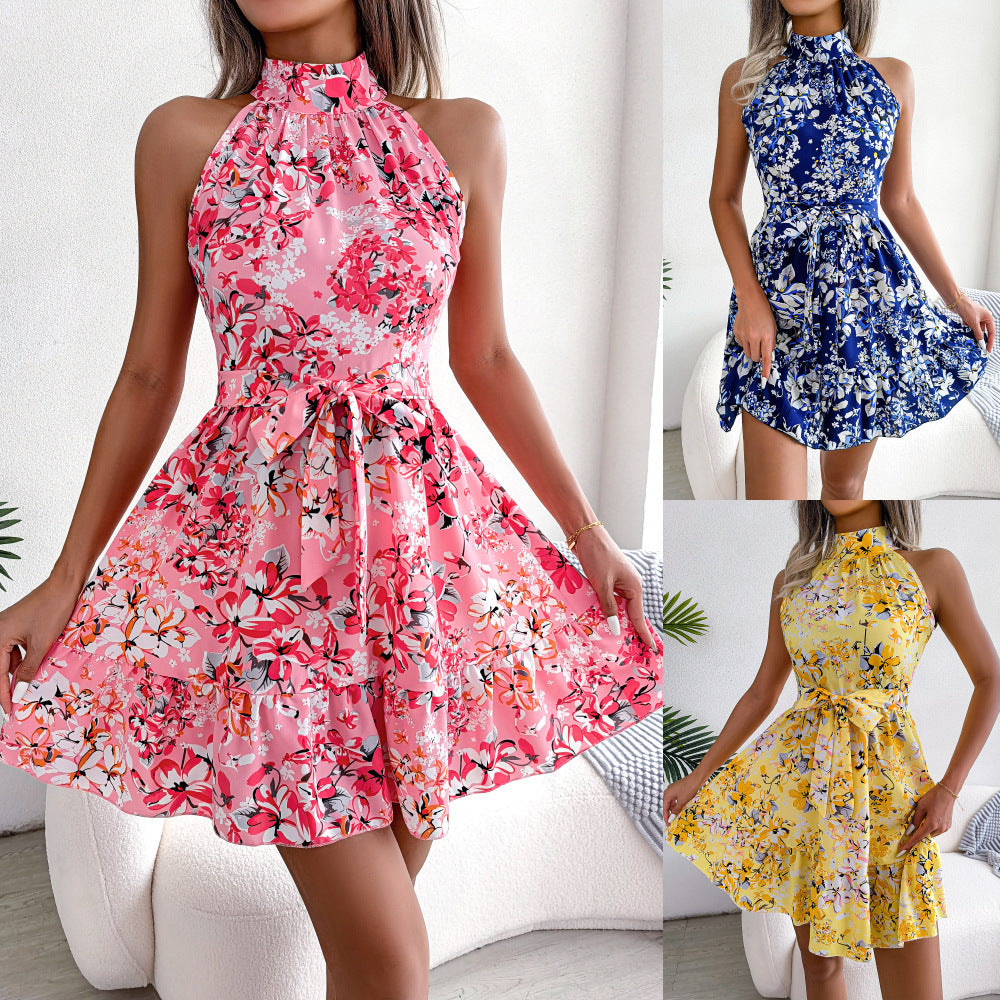 Leisure dress for women with a high cut and a floral design Lune London