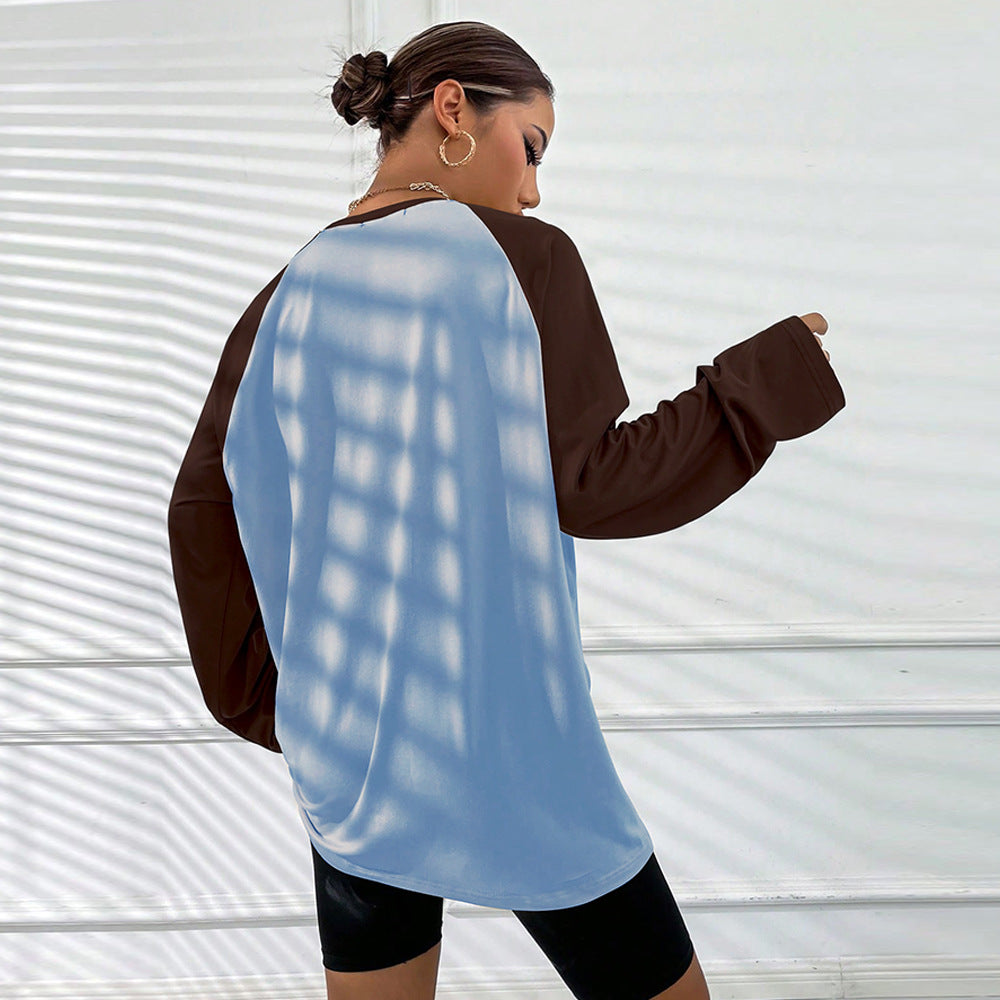 T-shirt à manches longues pour femmes avec une coupe raglan sportive et un design color block tendance Chic & Stil