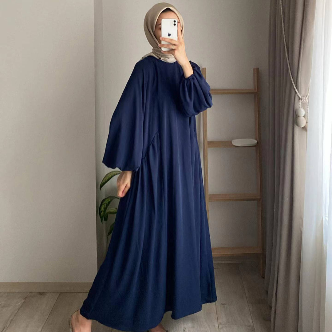 Elegant maxi dress for ladies with voluminous sleeves and a fluid cut Lune London