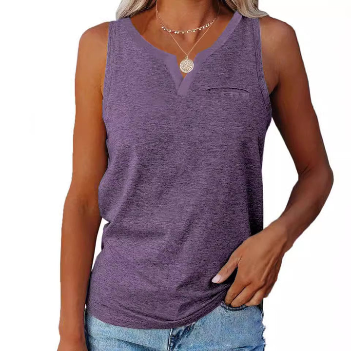 Casual women’s T-shirt with V-neck and chest pocket Lune London