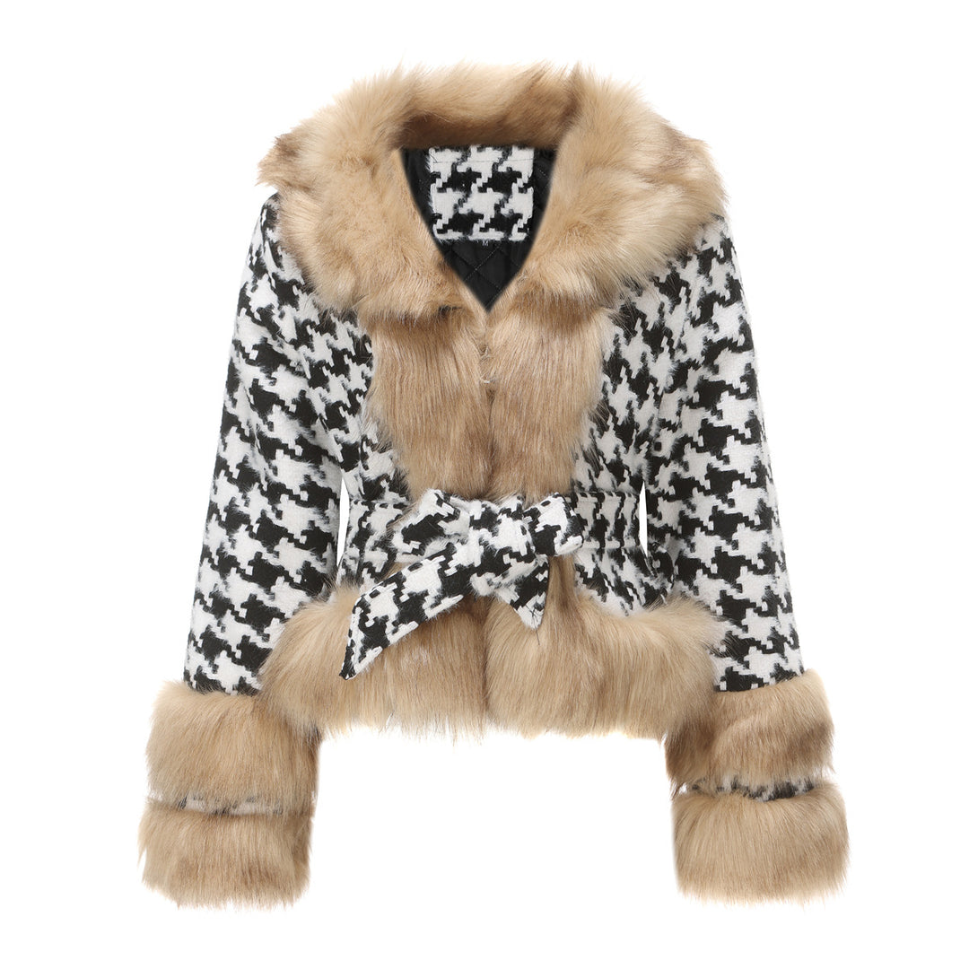 Women High-Quality Winter Coat with a Distinctive Houndstooth Pattern and a Faux Fur Collar Lune London
