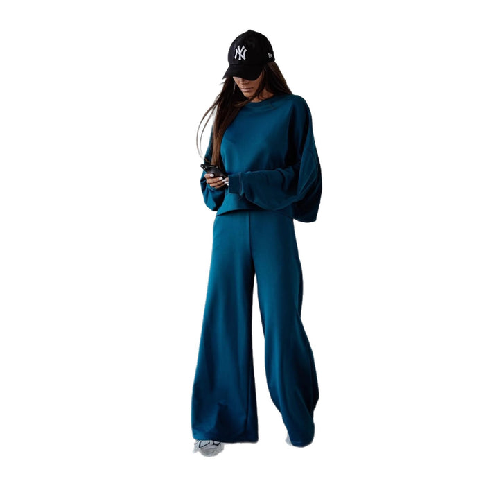 Women Oversized Comfortable Loungewear Set with Loose Fit and Oversized Collar Lune London