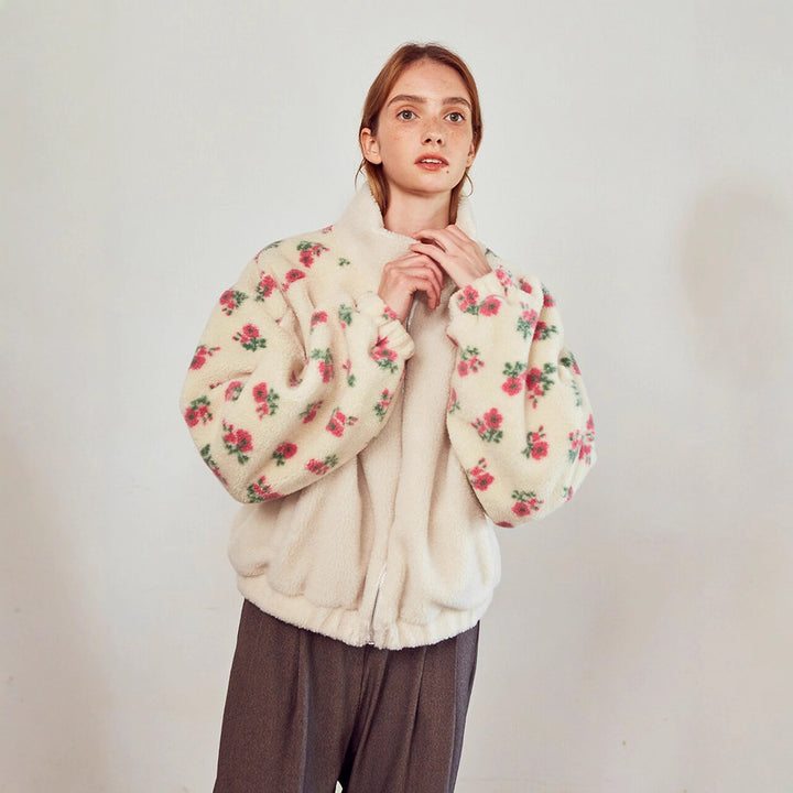 Ladies cozy fleece sweater with floral design Lune London
