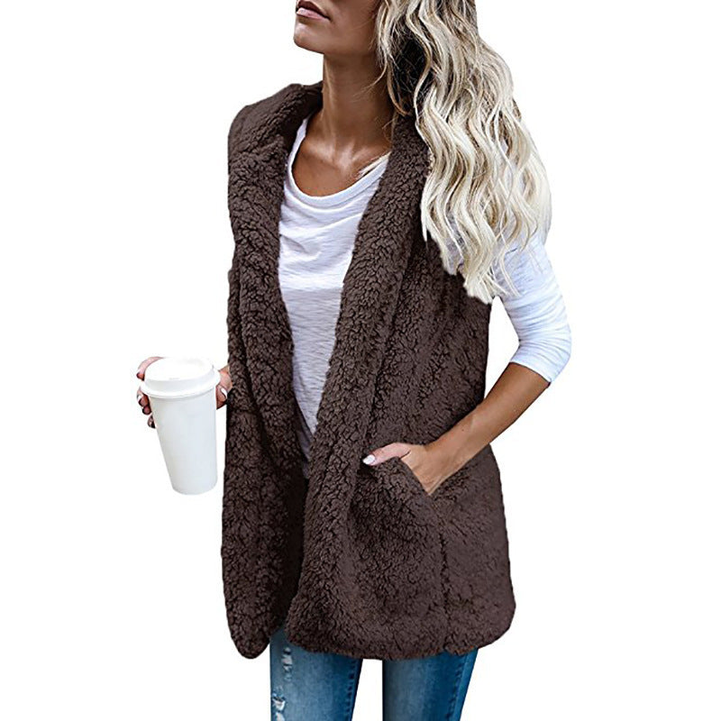 Ladies Soft Fleece Gilet with practical pockets and open cut Lune London