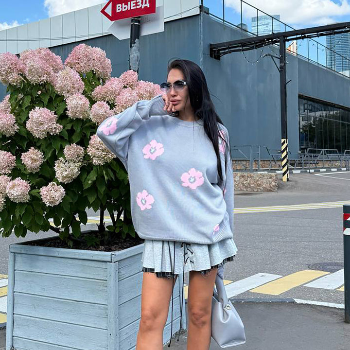 Knitted sweater for women with floral pattern and relaxed fit Lune London