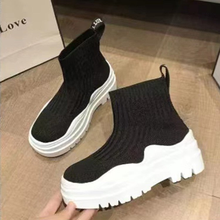 Knee-high stretch boots for women with non-slip sole and breathable surface Lune London