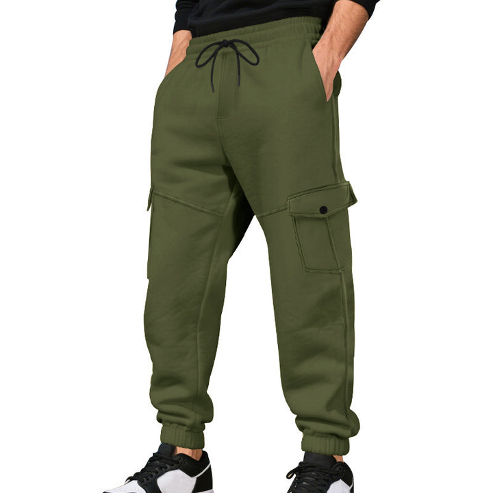 Comfortable cargo jogging pants for men with elastic waistband and practical side pockets Lune London