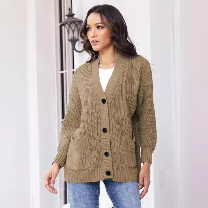 Cardigan en tricot épais pour femmes avec grandes poches et col en V classique Chic & Stil