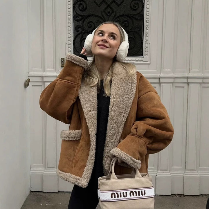 Cozy blazer jacket for women in teddy look with practical pockets Lune London