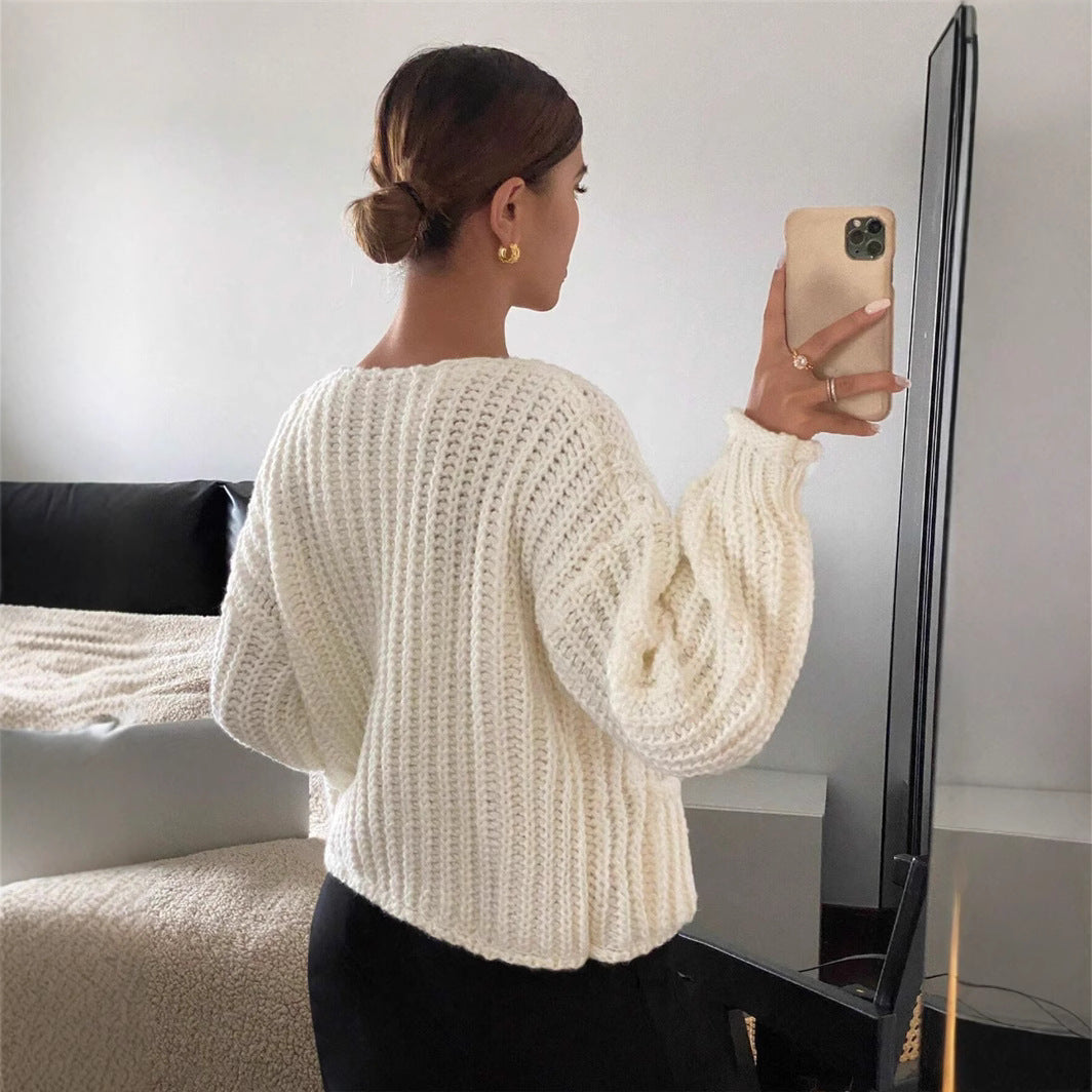 Ladies large knit jacket with elegant buttons and pockets Lune London