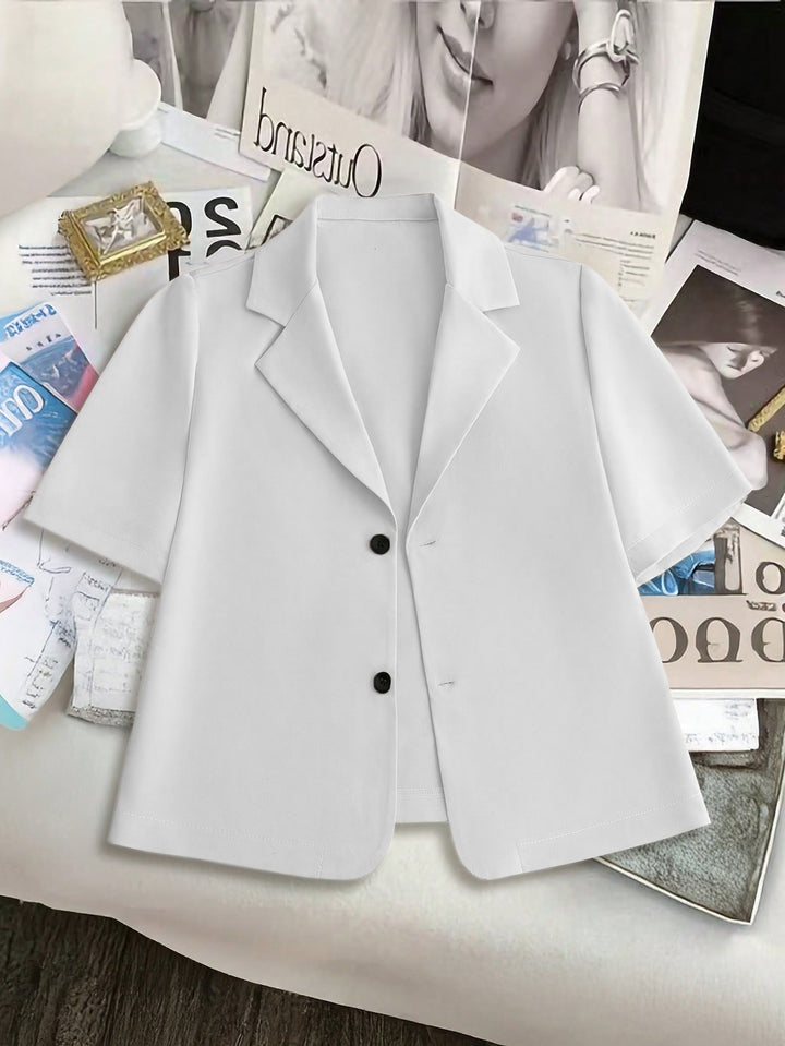 Short sleeve blazer jacket for women in lightweight material Lune London