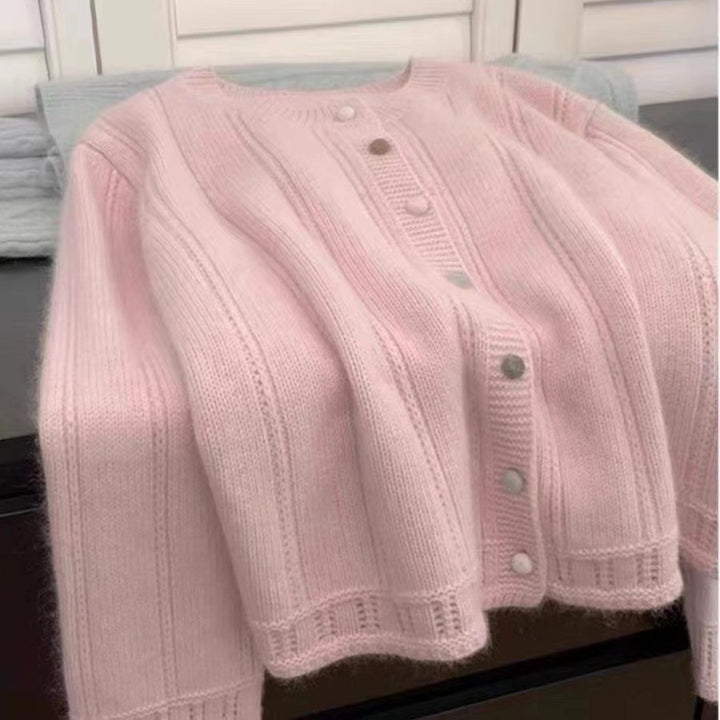 Women's knit jacket with a decorative ribbed design and button closure Lune London