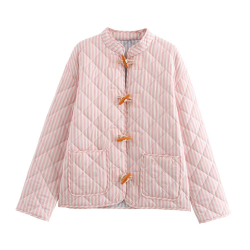 Quilted jacket for women with practical pockets and Lune London button details