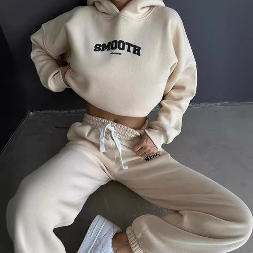 Casual hoodie sweatshirt set for women with elastic waistband Lune London