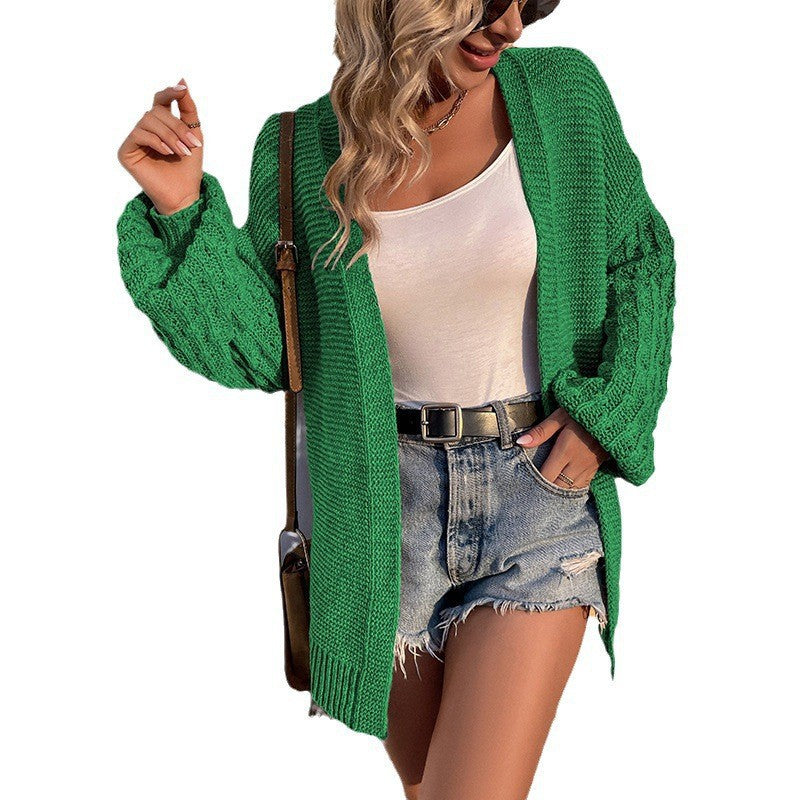 Cardigan chunky tricot pour femmes avec des devant ouverts et des motifs en cable à la mode Chic & Stil