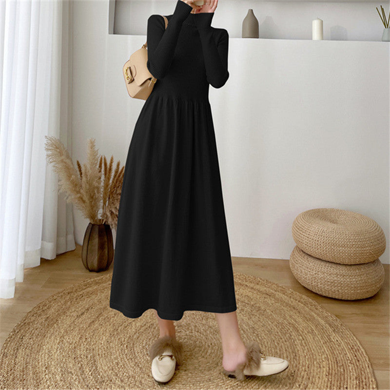 Ladies Elegant maxi dress with high collar and elastic waist Lune London