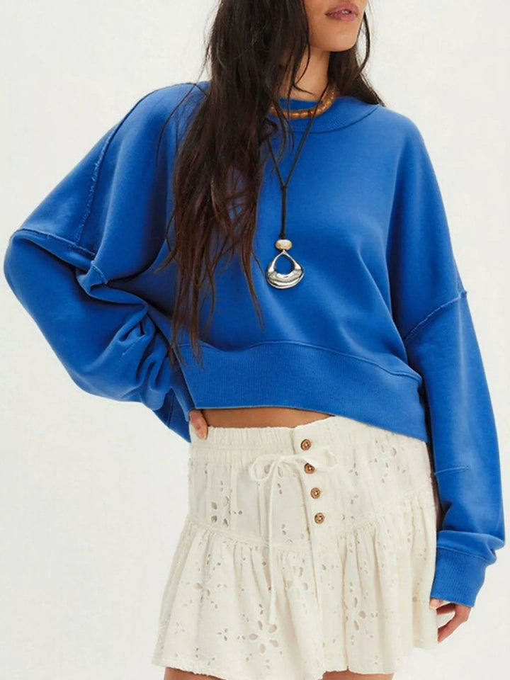 Casual sweatshirt for women with a sleek cut and dropped shoulders Lune London