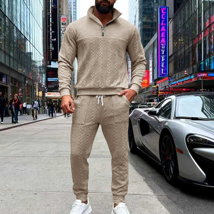 Casual knitted tracksuit for men with a high collar and zipper Lune London