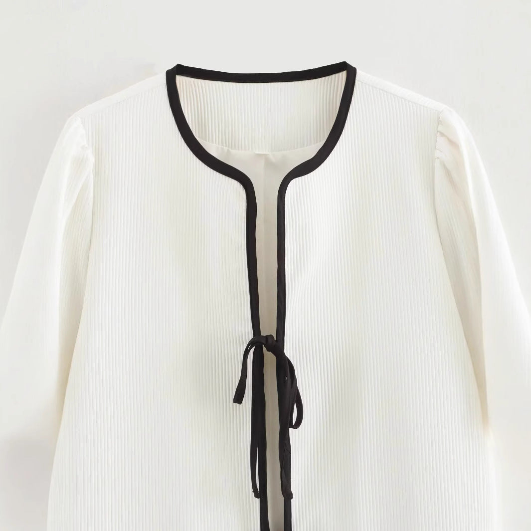 Casual work jacket for women with practical button detail and trendy pockets Lune London