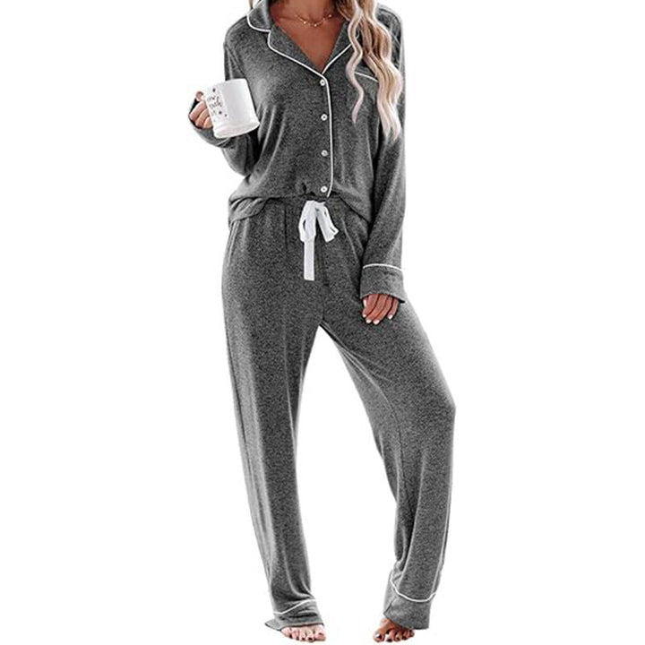 Women's pajama set made of soft, breathable material Lune London