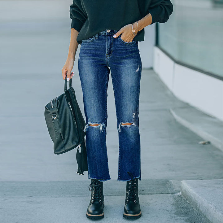 Modern high-waisted jeans for women with a chic and stylish worn look