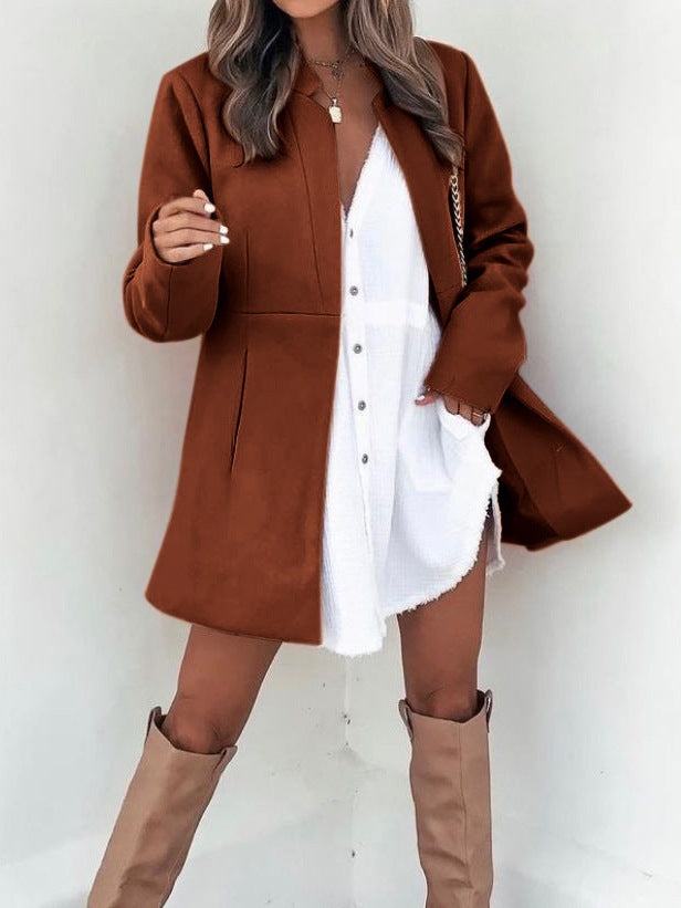 Women's minimalist coat in wool style with elegant cut Lune London