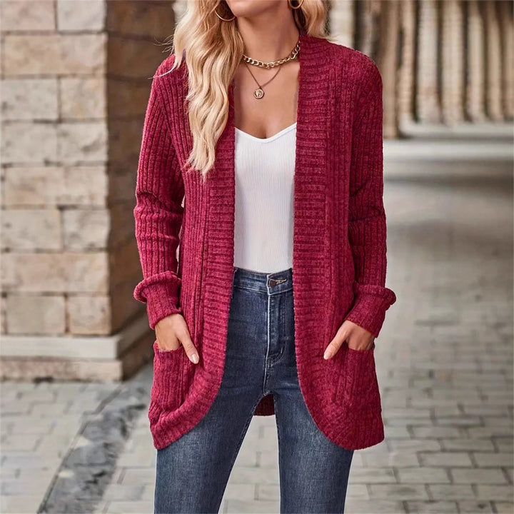 Ladies casual cardigan with pockets and textured design Lune London