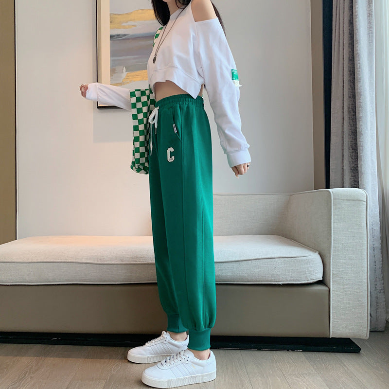 Ensemble de vêtements de loisirs sportif pour femmes avec top court et sweatpants décontractés Chic & Stil